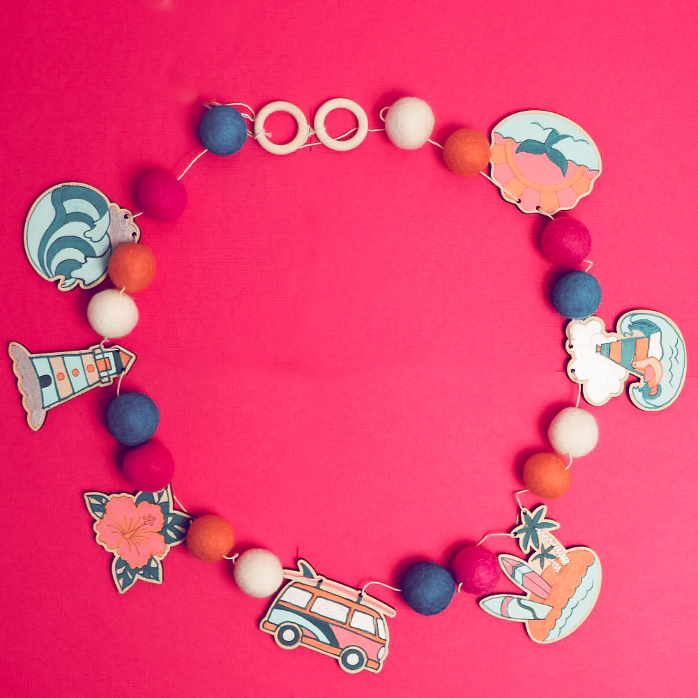 Surf DIY Garland - Catch the Retro Wave